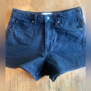 Universal Thread Black High-Rise 90s Cutoff Denim Shorts